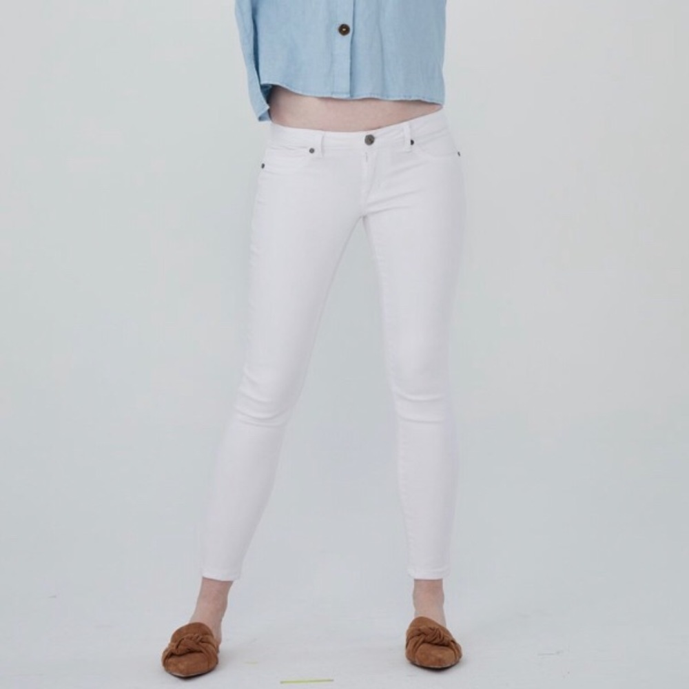 Super Soft White Ankle Skinny Jeans 😱
